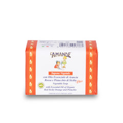 Sodium palmate, sodium palm kernelate, aqua (water), parfum (fragrance), glycerin, helichrysum italicum flower oil*, myrtus communis oil*, juniperus communis fruit oil*, sodium chloride, titanium dioxide, sodium gluconate, limonene, alpha-isomethyl ionone, citric acid.  *from organic farming